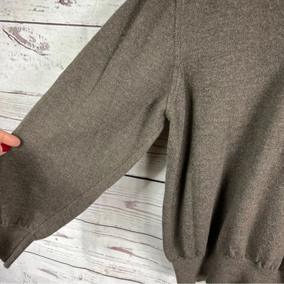 LORD and Taylor Merino wool made in Italy long sleeve V-neck sweater Sz L - Picture 6 of 6